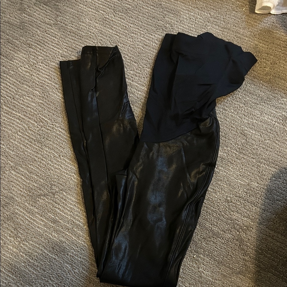 Maternity Spanx leggings